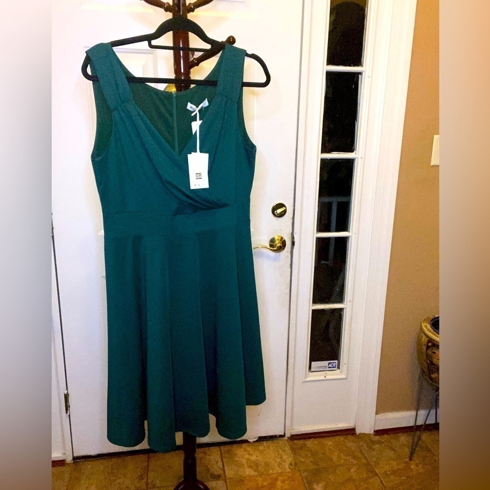 NWT GRACE KARIN EMERALD GREEN V-NECK DRESS SIZE L